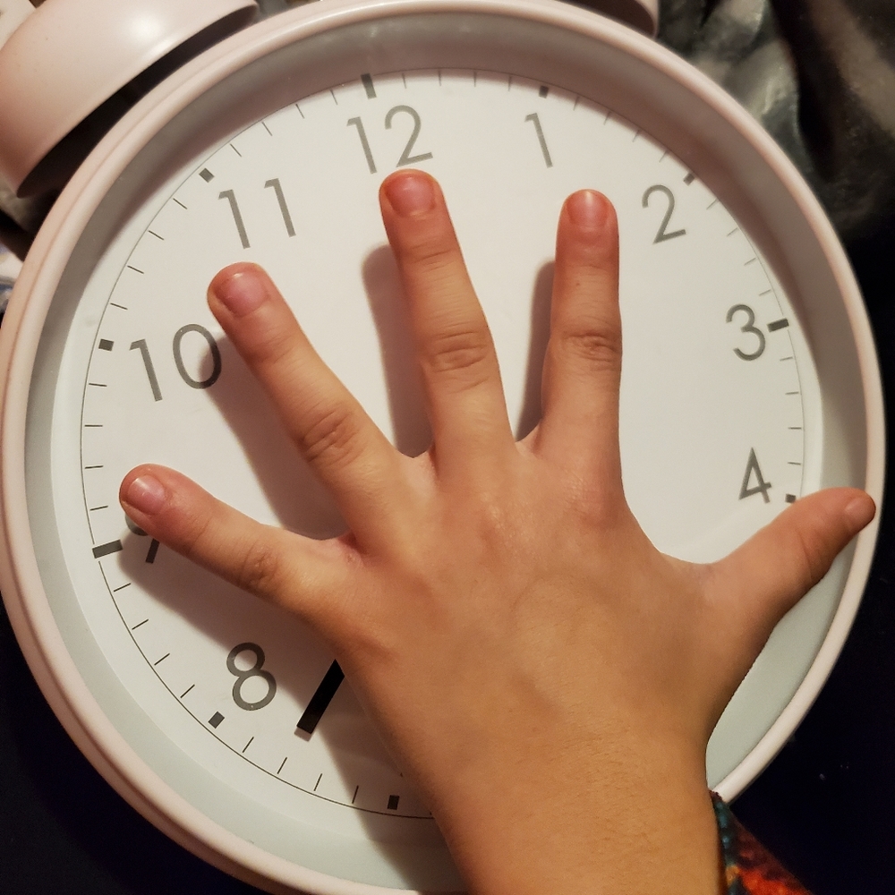 Alarm/ clock - Picture 3 of 3